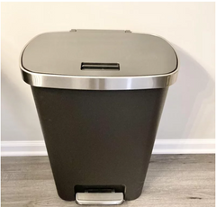 Plastic Locking Lid Step Trash Can Black